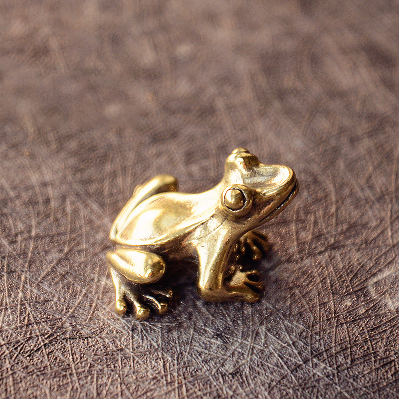 Retro Gaming Decor - Retro Copper Small Cute Frog Figurines