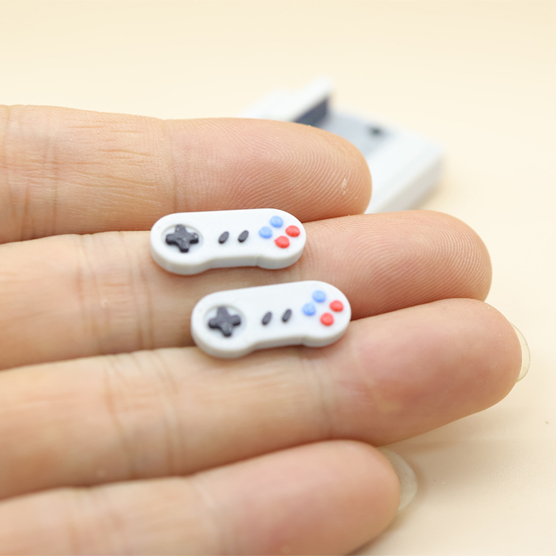 1set Dollhouse Mini Retro Game - Retro Gaming Decor review and price